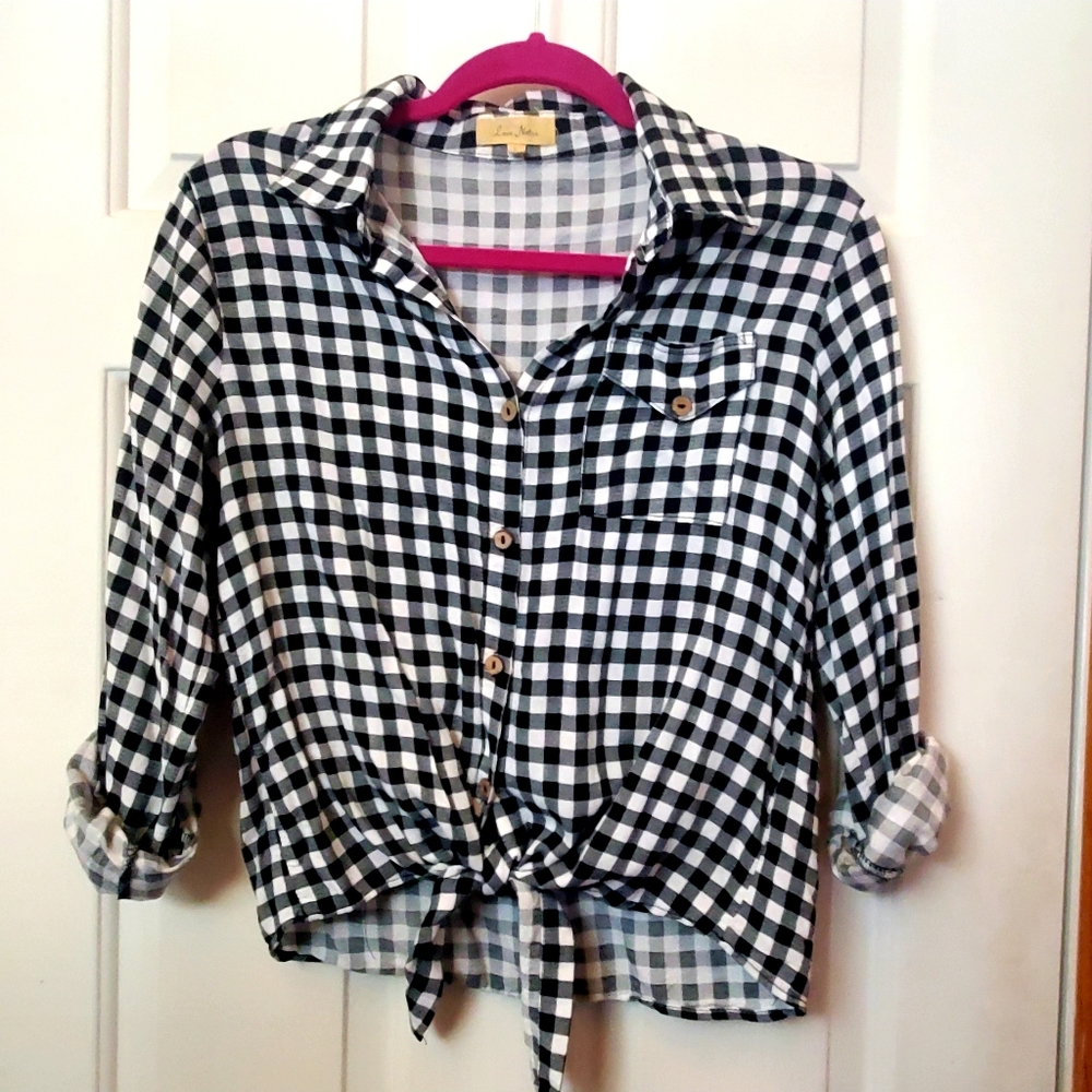 Love notes checked lightweight tie front button up shirt size large.
